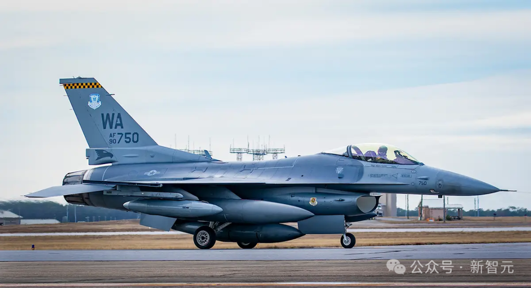 2024年4月1日，首批F-16战机将按照VENOM计划改装成自主试验台，抵达Eglin空军基地